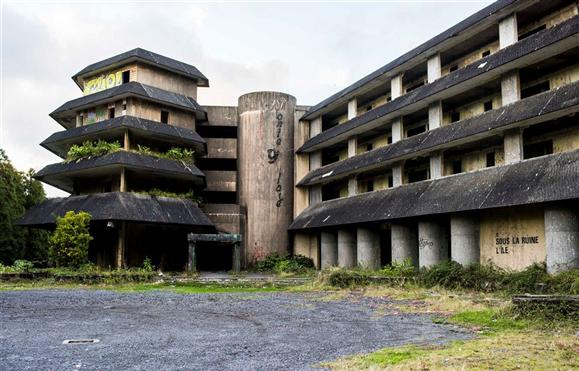 Hotel abandonado nos Açores recebe visita&nbsp;guiada