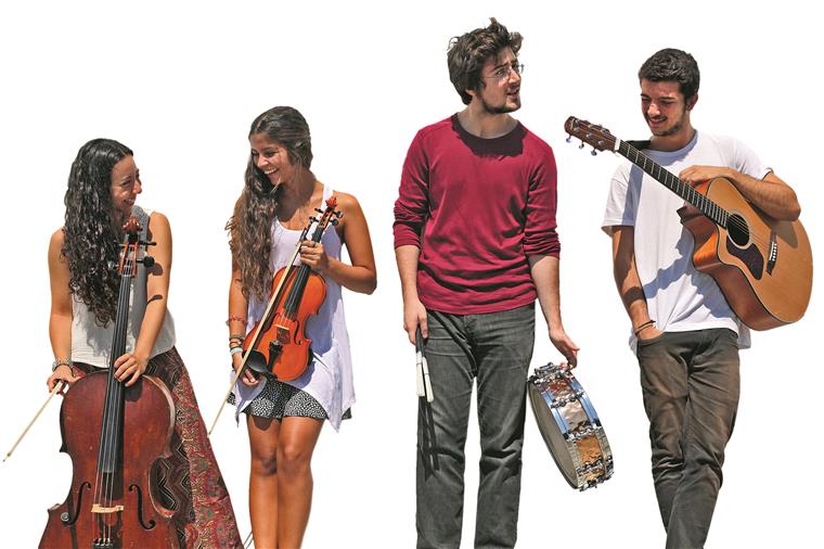 Dois Dedos de Música com Antony&nbsp;Left