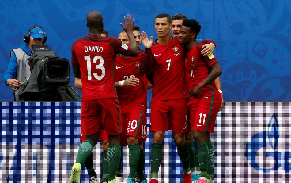 Goleada portuguesa garante primeiro lugar e passagem às&nbsp;meias-finais