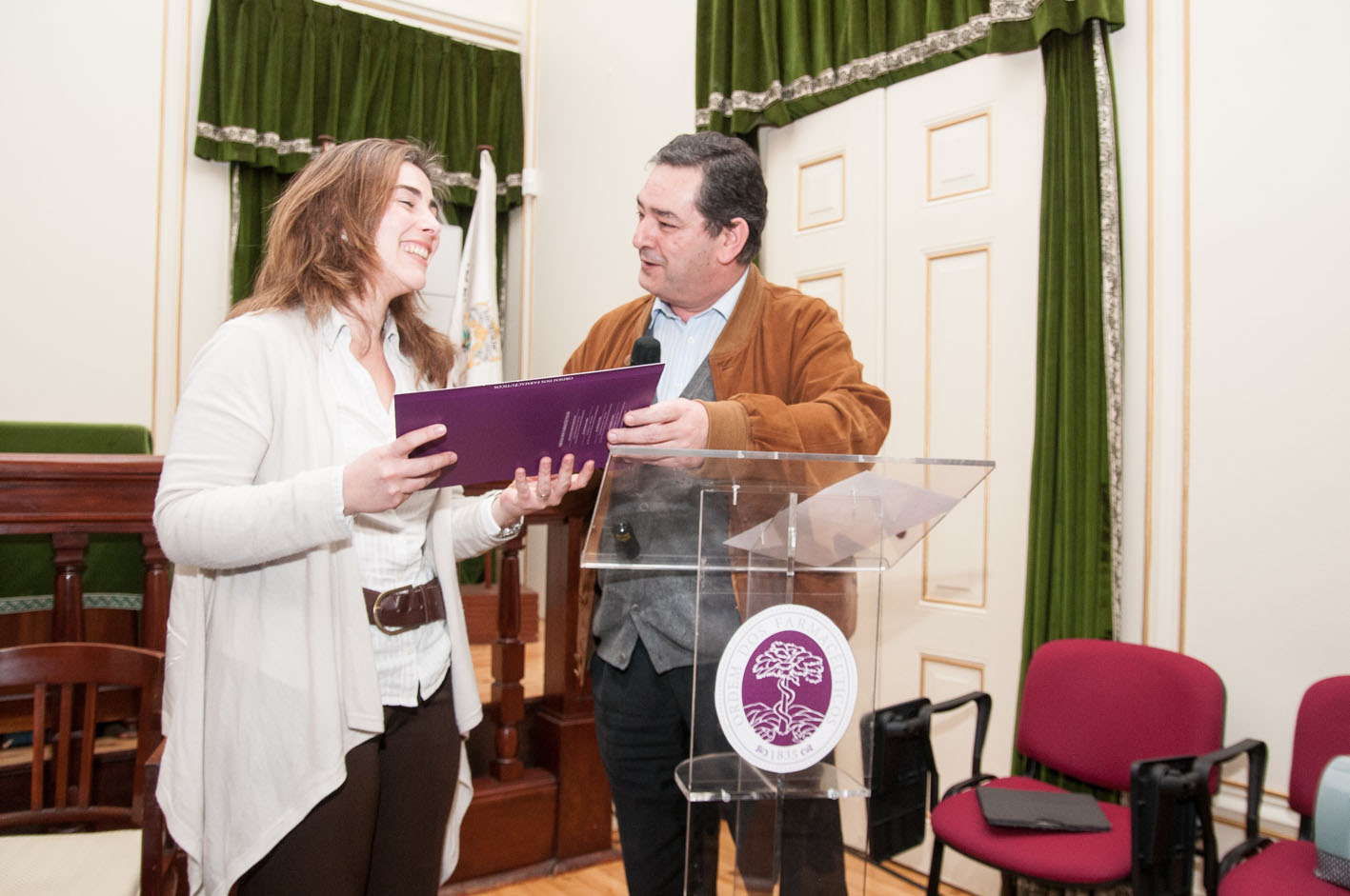 Entrega-Adelaide-Fernandes