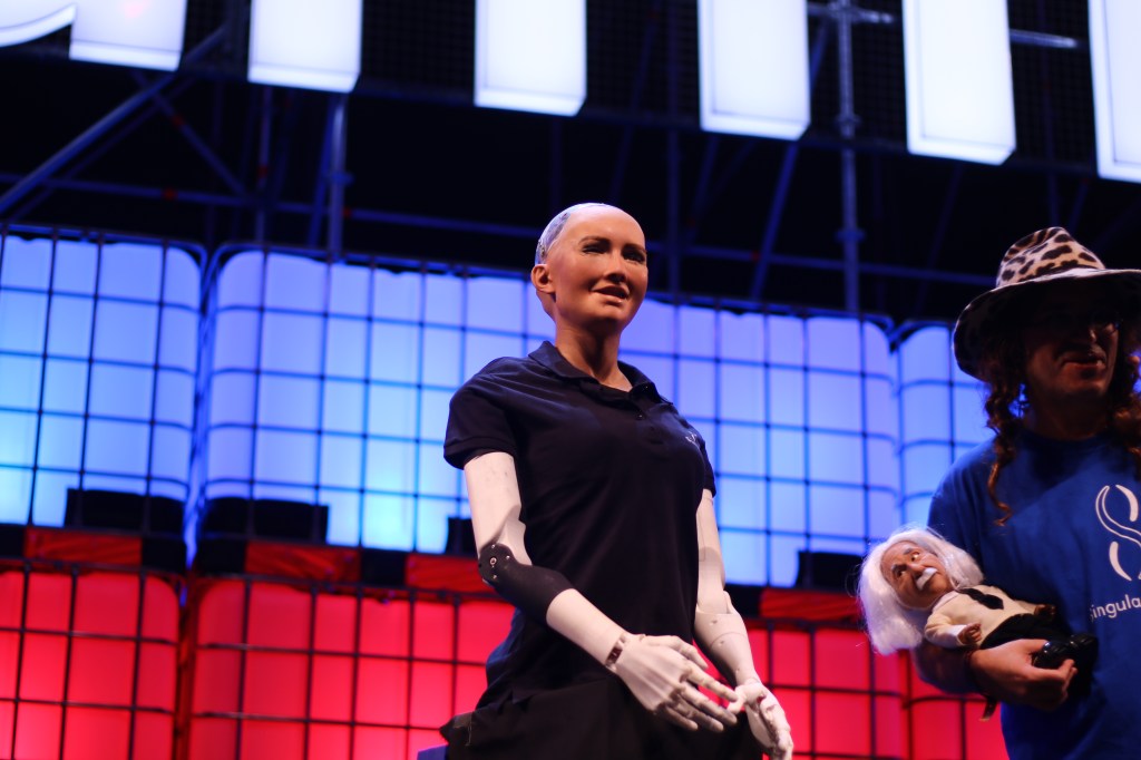 Os robots chegaram no primeiro dia do Web&nbsp;Summit