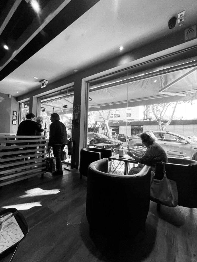 Um poema dedicado à Dona Augusta. 