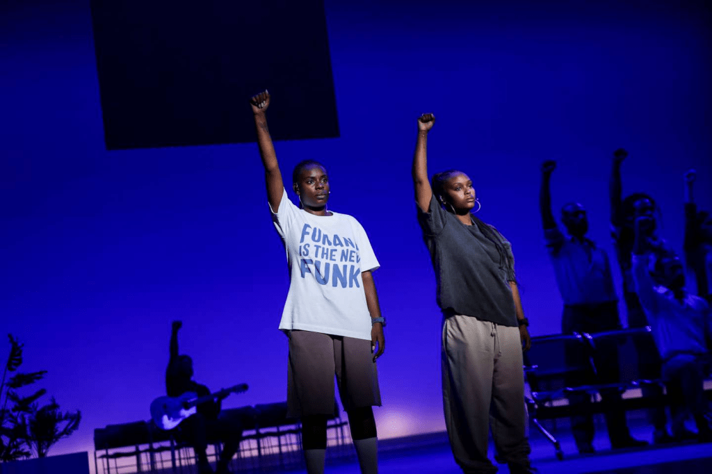 “Adilson”: a ópera de Dino D’Santiago que obriga Portugal a olhar-se ao&nbsp;espelho