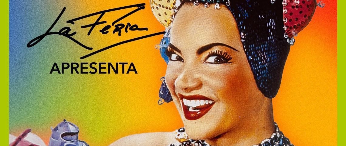 Maria do Carmo por detrás de Carmen&nbsp;Miranda